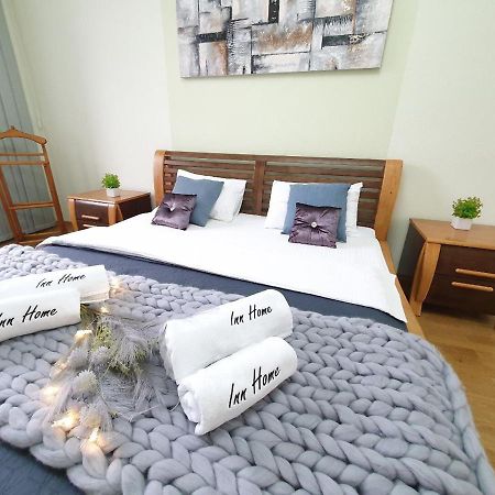 Inn Home Apartments In Kiev Center Экстерьер фото