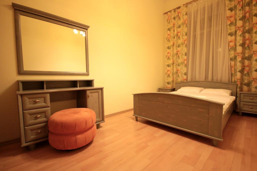 Inn Home Apartments In Kiev Center Экстерьер фото
