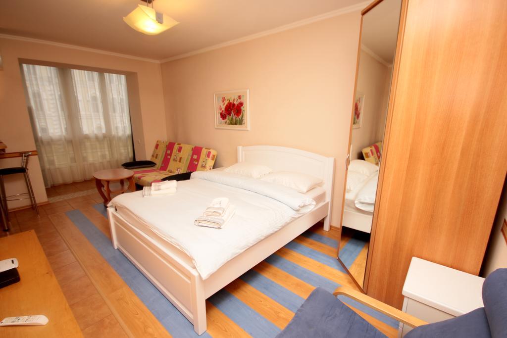 Inn Home Apartments In Kiev Center Экстерьер фото