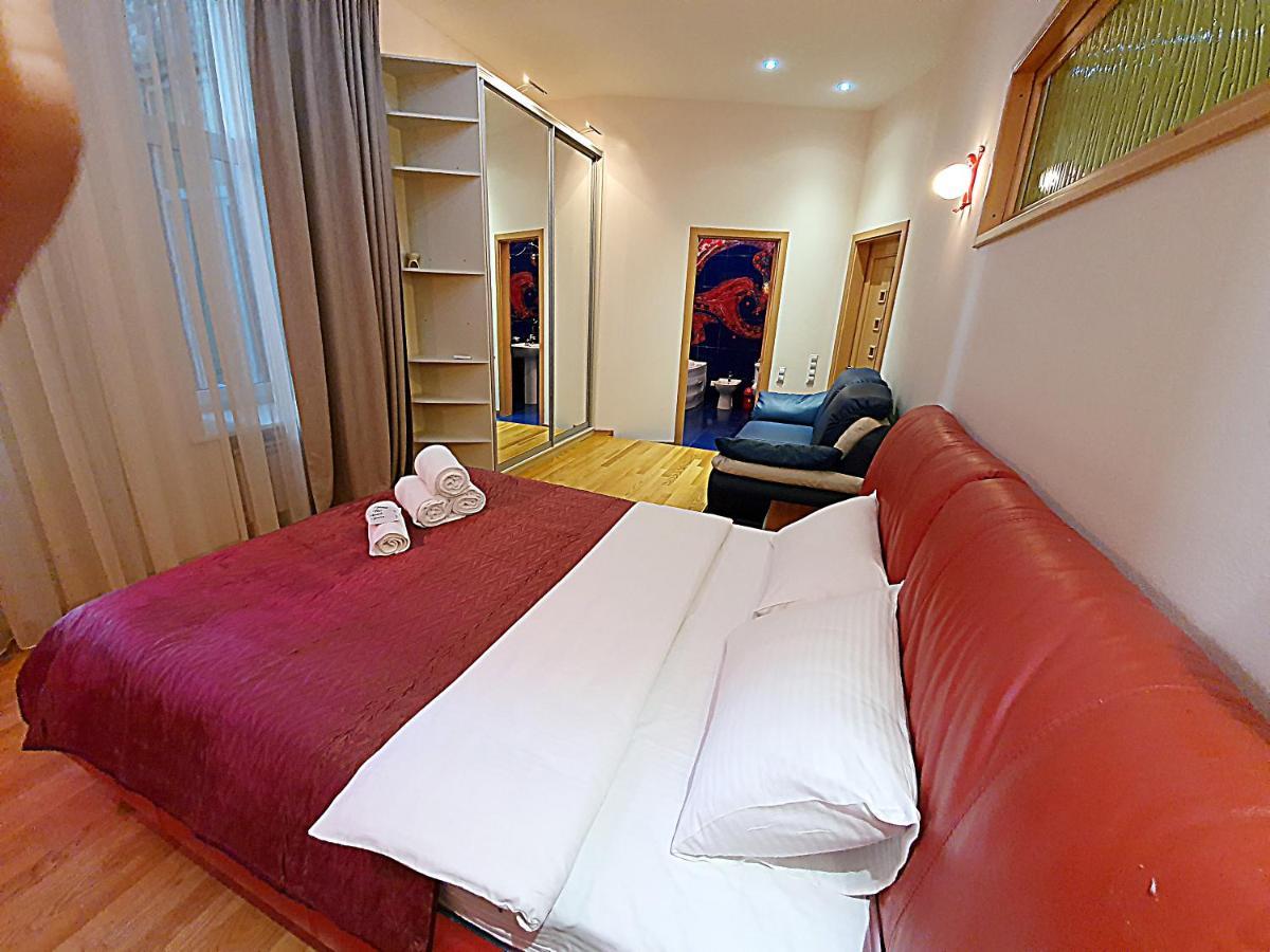 Inn Home Apartments In Kiev Center Экстерьер фото